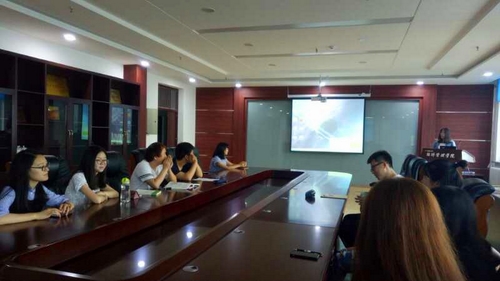 云顶国际举办第四期“书香.经管”专业文献读书会
