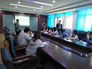 云顶国际举办第六期“书香.经管”专业文献读书会暨第六期林研Seminar