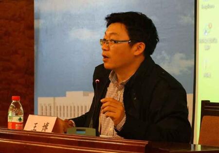 公司隆重召开新生专业介绍会